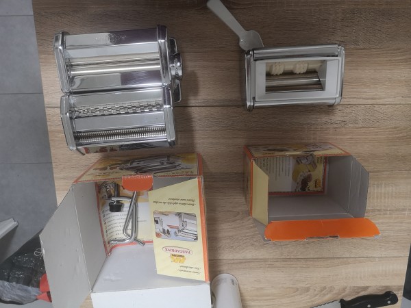 Machine à pâtes fraîches