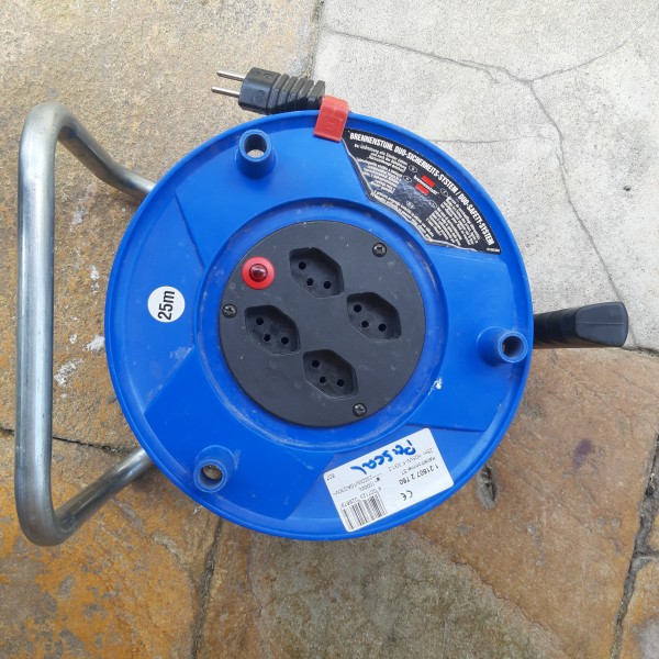 enrouleur rallonge électrique 25m