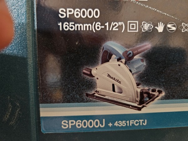 Scie circulaire plongeante Makita SP6000j