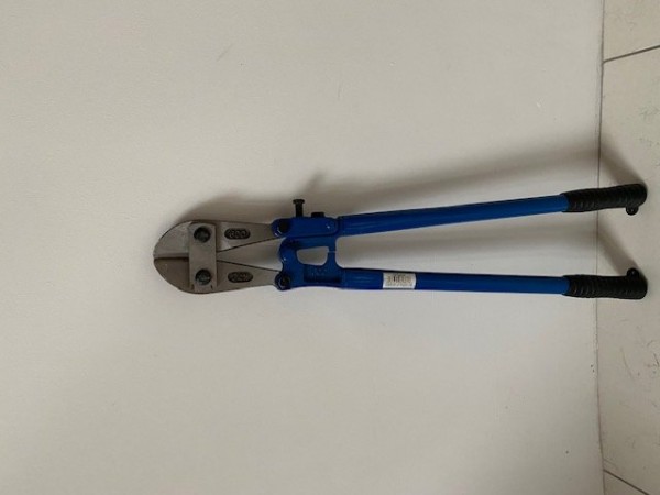 Pince à couper fils métalliques