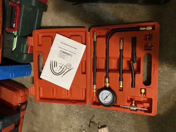 Jauge de pression d’essence