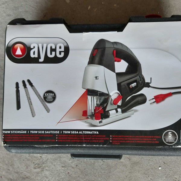 Scie sauteuse Ayce 750 watts