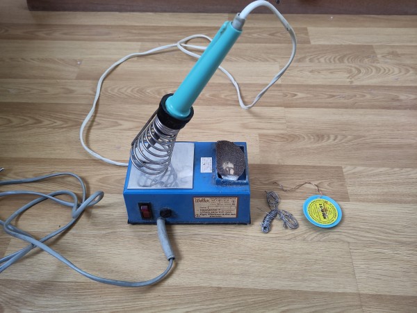 Fer à souder pour électronique