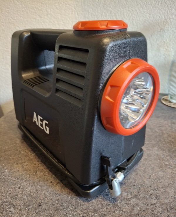 AEG Station d'air et d'énergie LA 10 | 12 V - Compresseur électrique